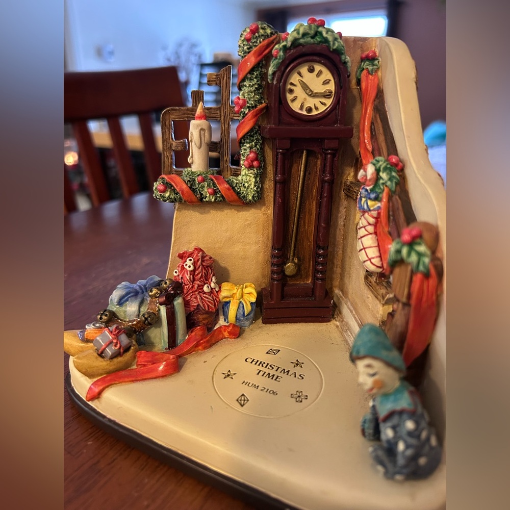 Goebel 2000 Musikfest Collection Limited Edition Christmas Time Hum2106 musicbox